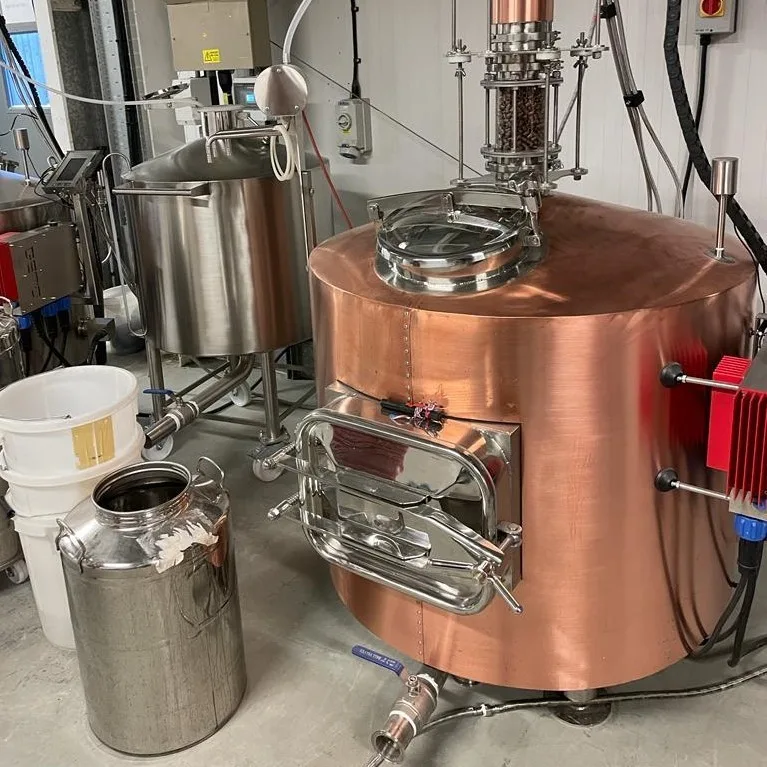 The copper still at Sixtowns Distillery